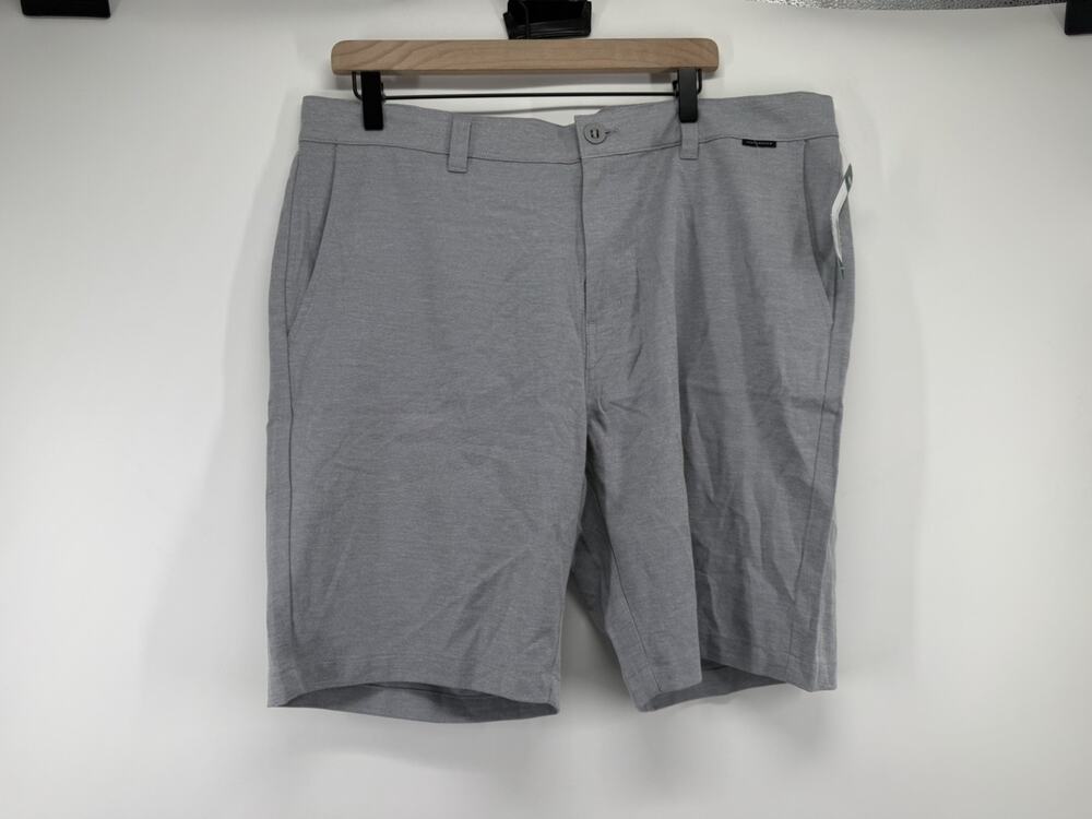 Travis Mathew Men's Size 38 Light Grey Adirondack Shorts 9" Inseam NWT